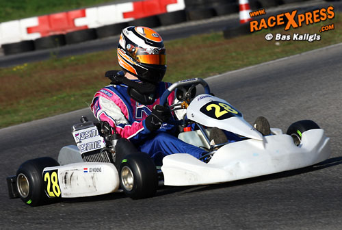 Jos Kiekens op de Kosmic kart van DHP racing